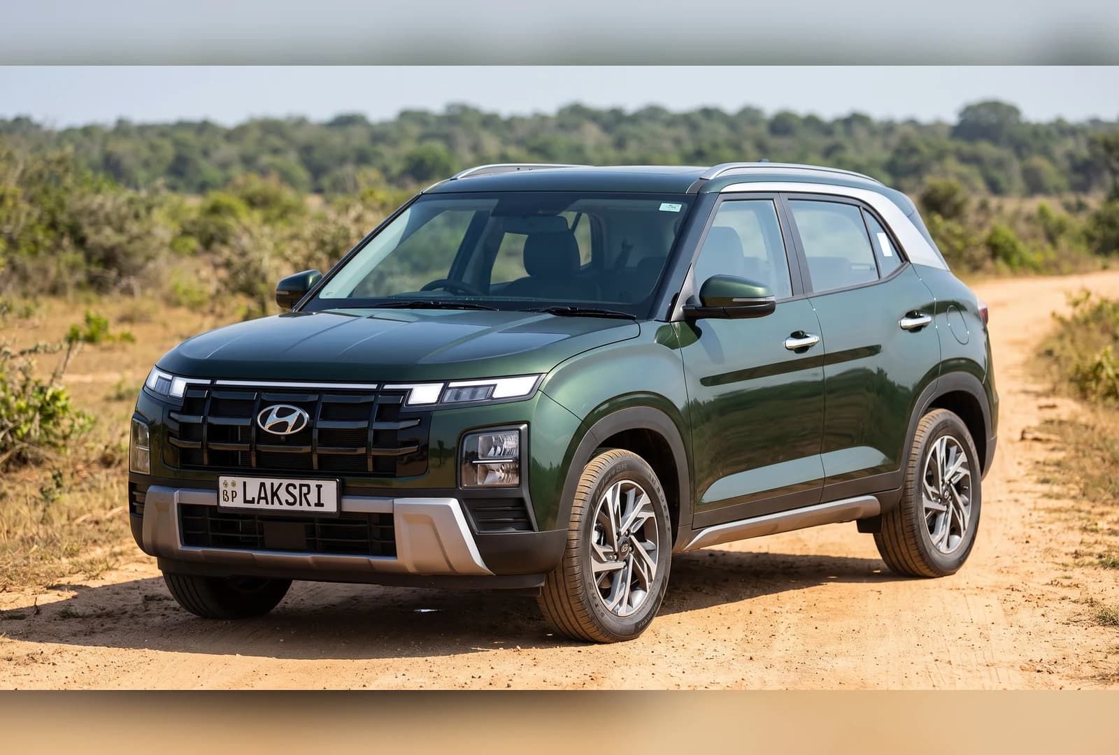 Hyundai Creta at the Yala approach road