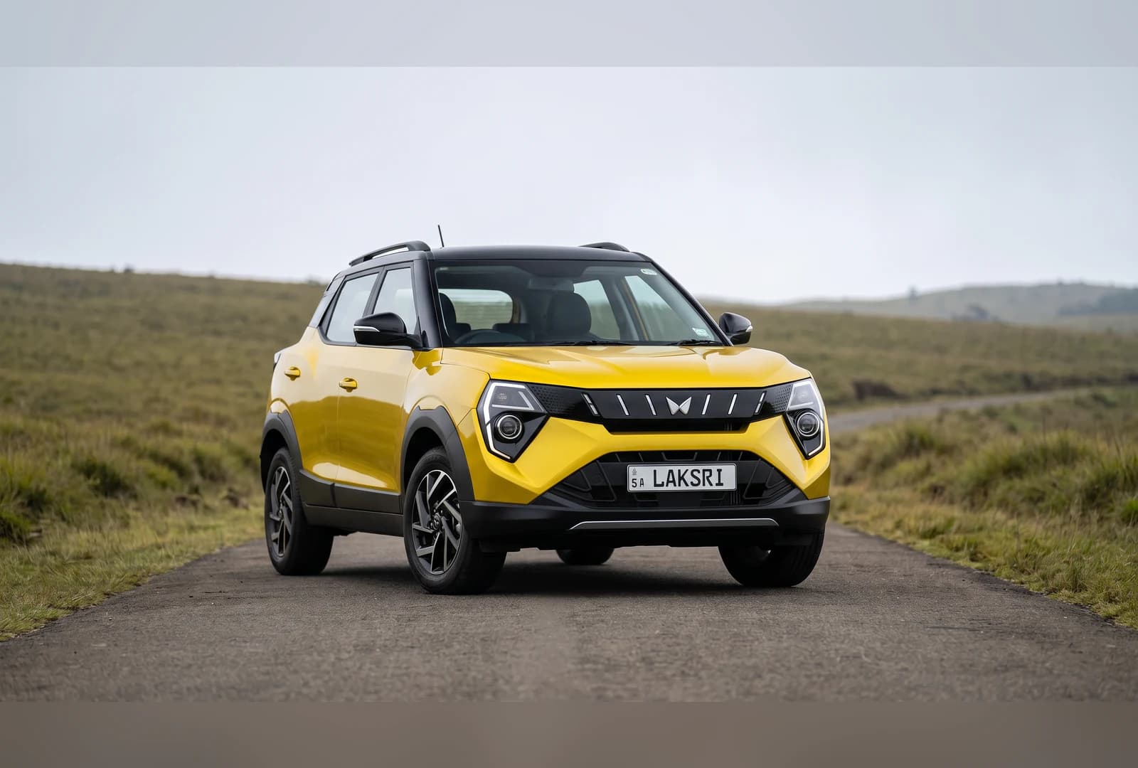 Mahindra XUV 3XO at the Horton Plains road