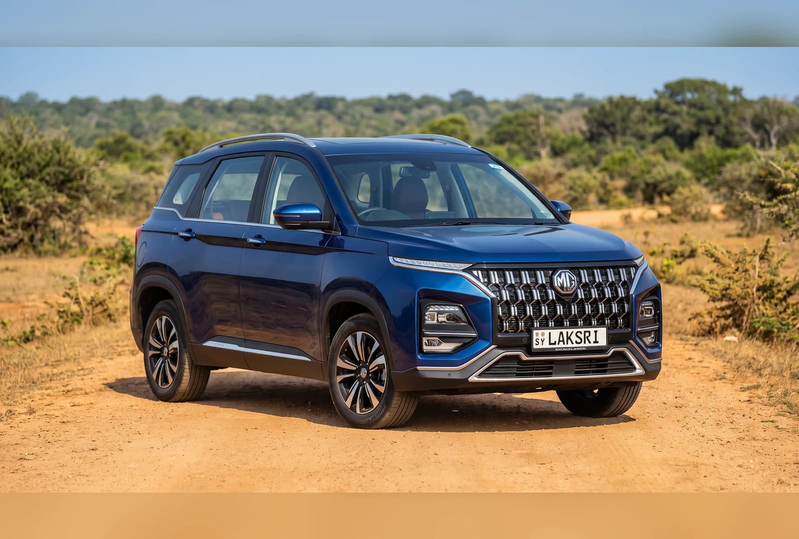 MG Hector Plus at the Yala approach road