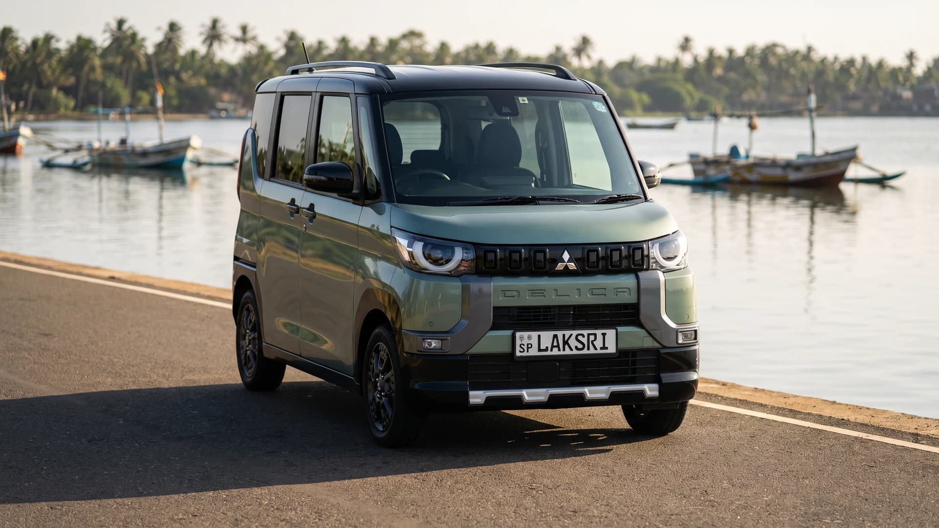 Mitsubishi Delica Mini in the Negombo lagoon road